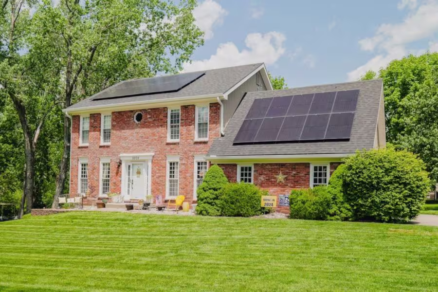 Shinnova installer with Midwest homeowner